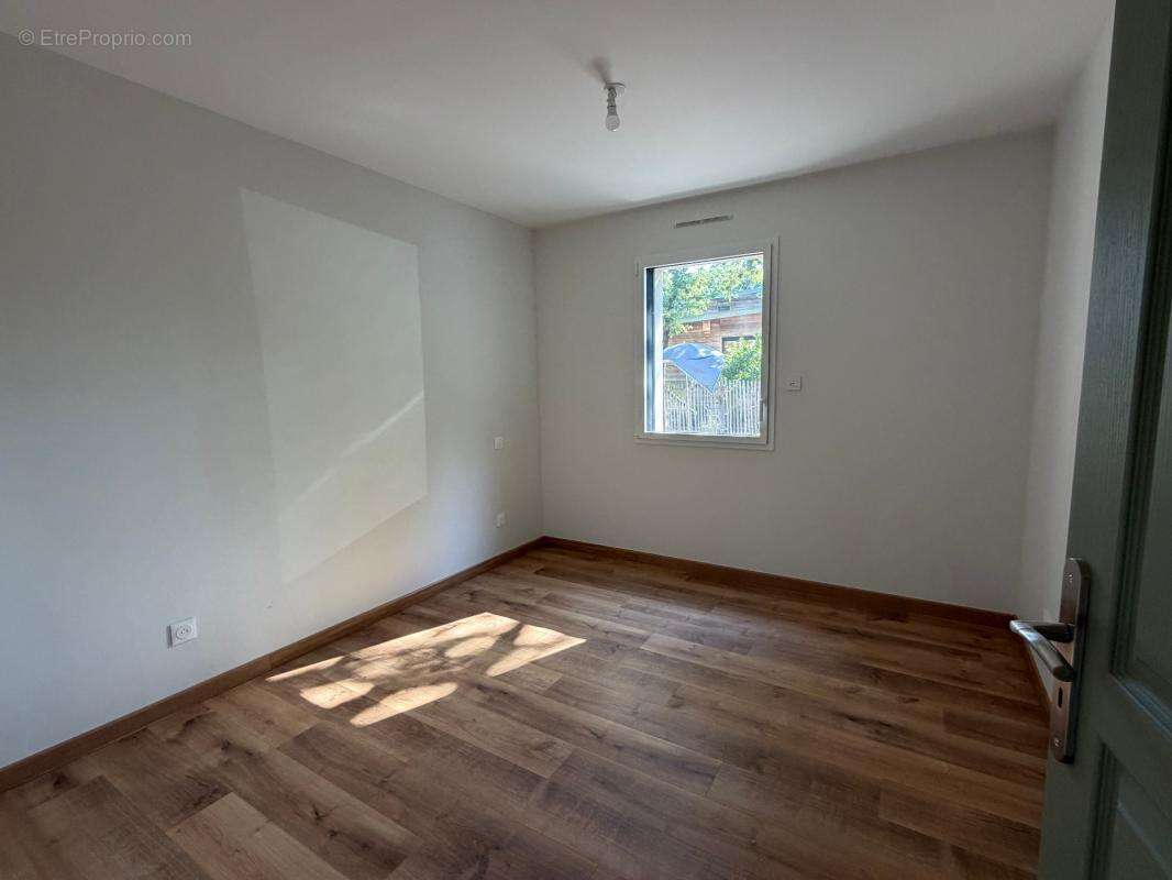 Aizenay (85)- calme absolu - villa contemporaine 2024 grand confort 4 chambres avec garage sur 783 m² - photo 12