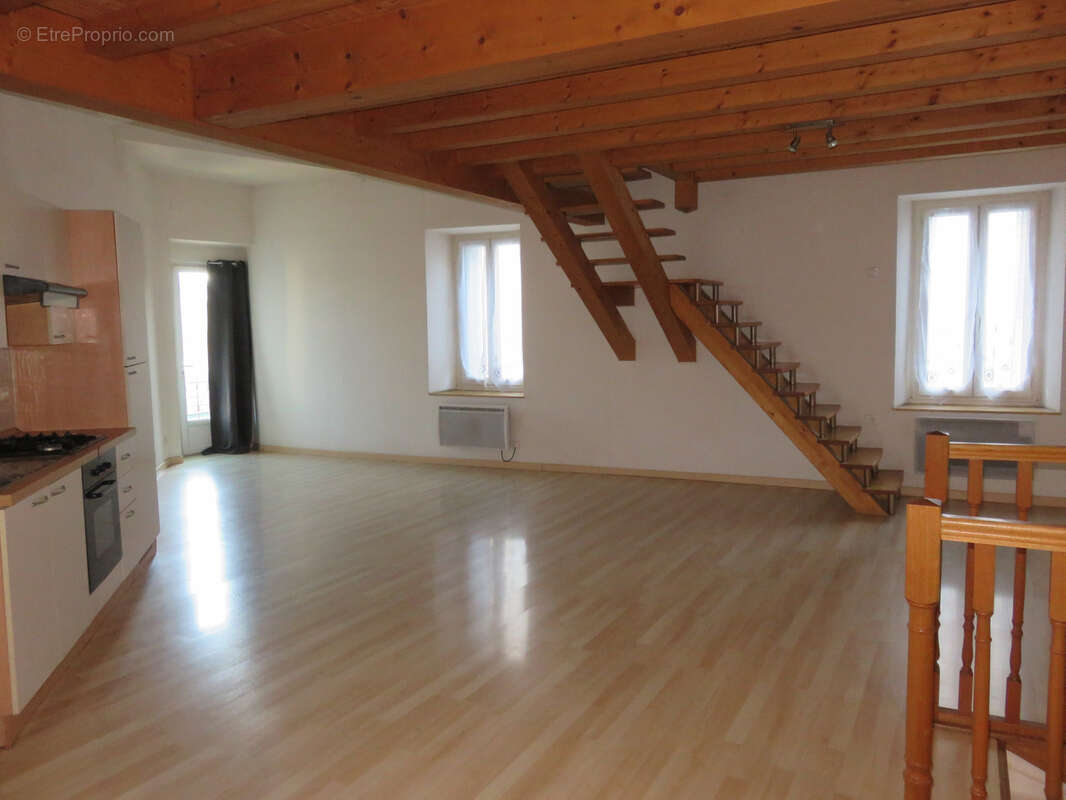 Appartement à ALBOUSSIERE