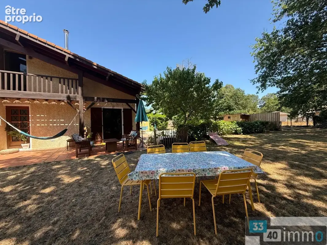 Maison 6 pièces 149 m² · à Salles · 149 m² · 487 600 €