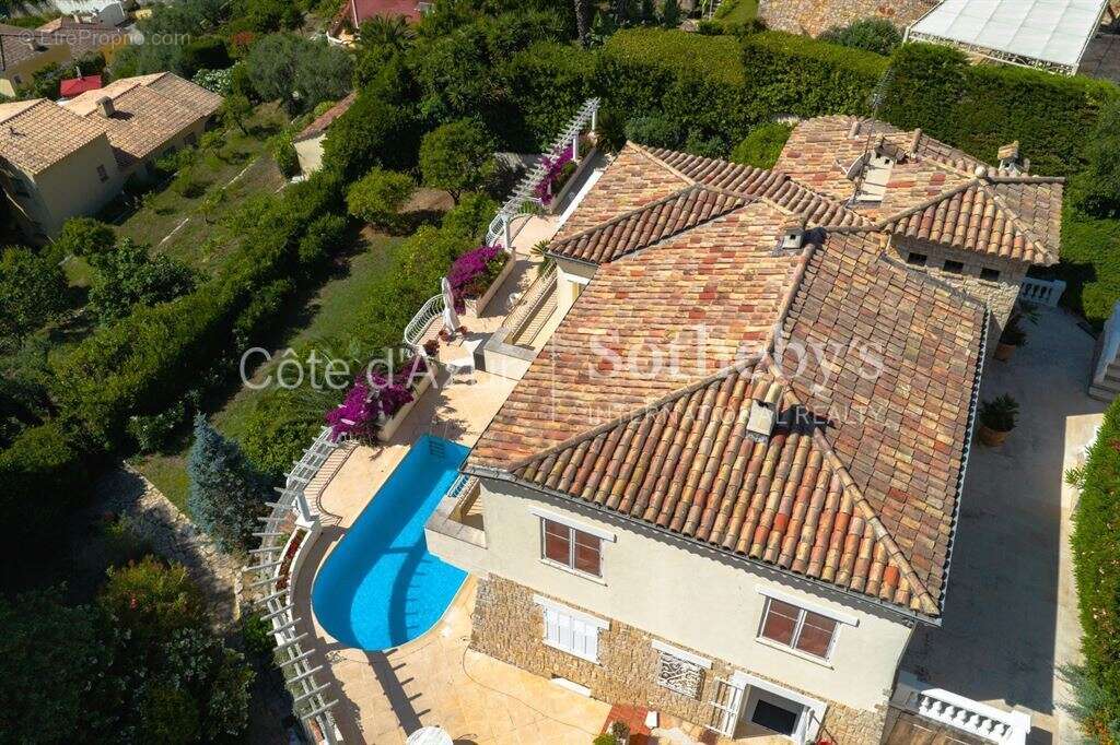 Maison à VALLAURIS