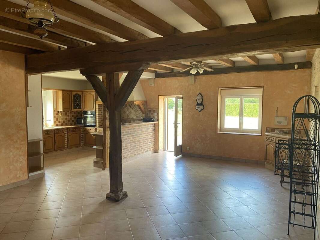 Maison à SAINT-ELOI