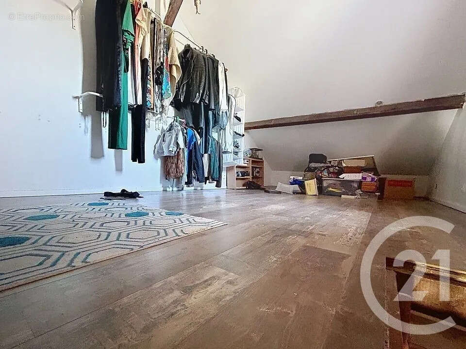 Appartement à DAMMARIE-LES-LYS