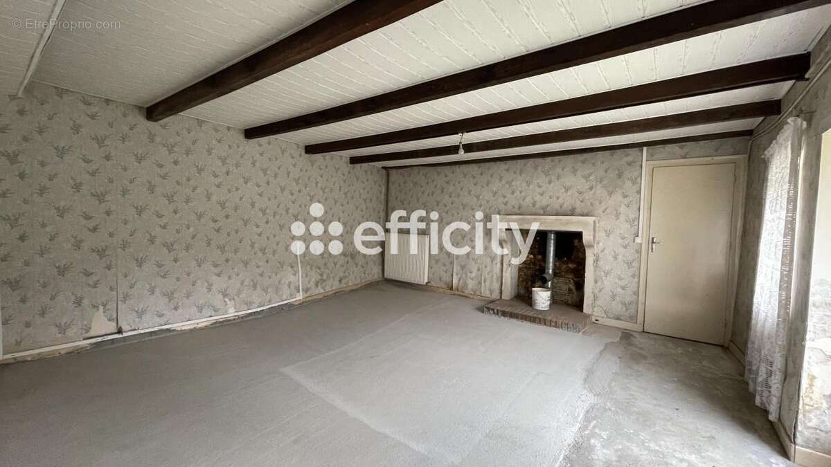 Maison à SAVIGNE