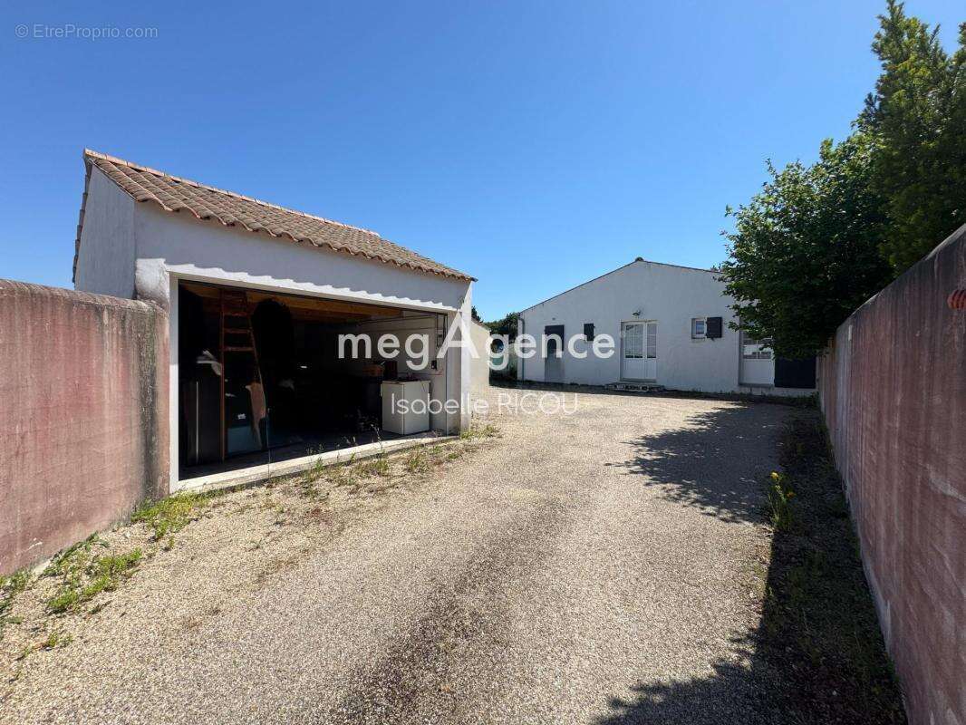 Dolus d'oleron (17550) spacieuse maison familiale de 145 m² + garage + 3 stationnements – et possibilité de terrain additionnel - photo 10