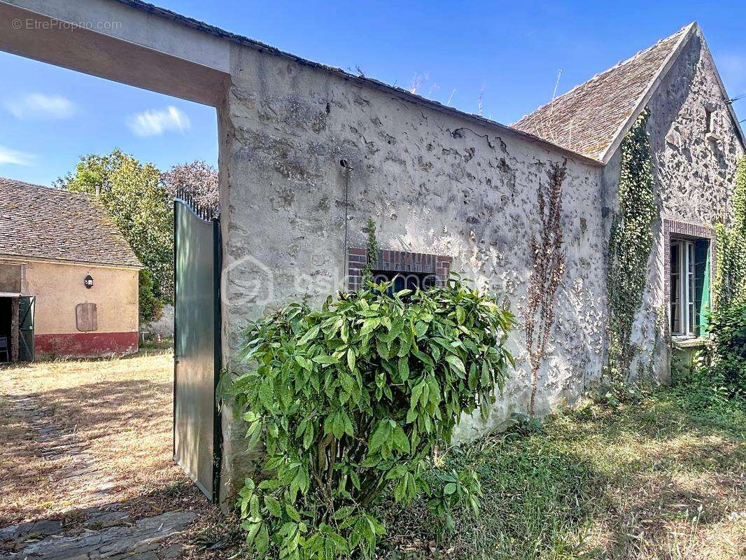 Maison 5 pièces de 125m2 à CHAMPIGNY SUR YONNE (89340) - photo 14
