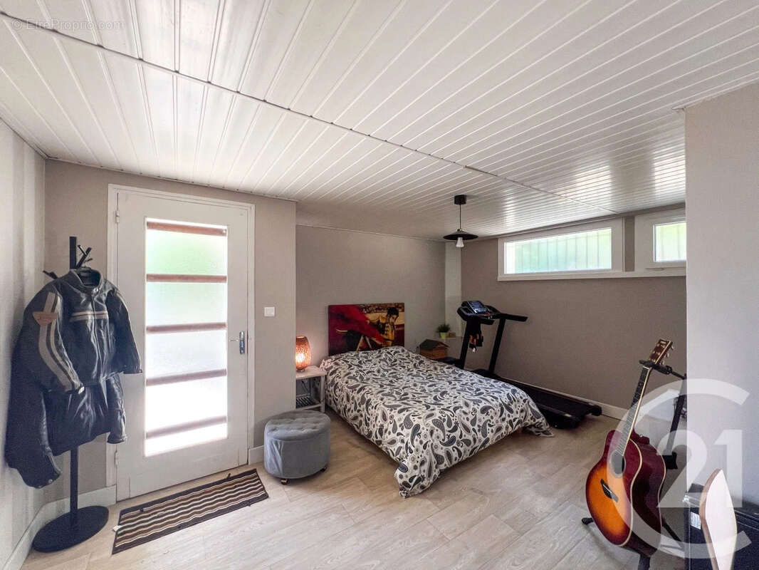 Maison 104 m² à Bon-Encontre  - photo 13