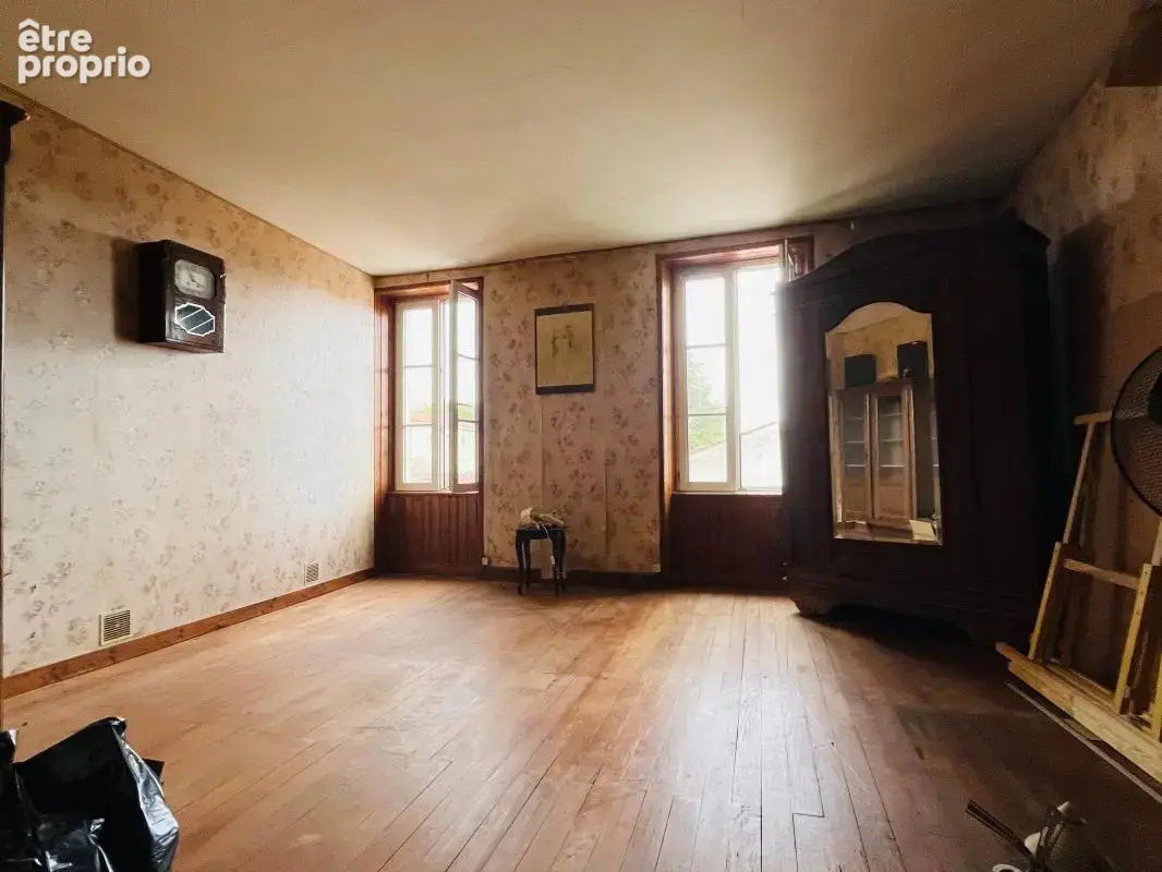 Angoulins – maison de bourg de 107 m² – terrasse – beau potentiel - photo 5