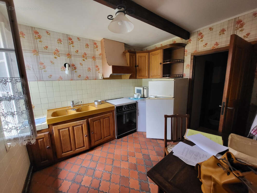 Maison à MONTREUIL-AUX-LIONS