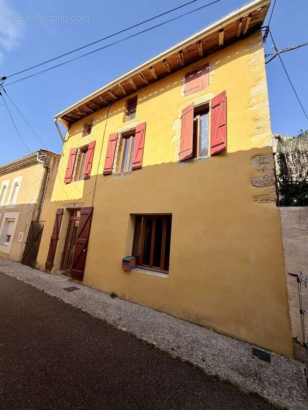 10 mn Villefranche, grande maison de village T5 avec jardin - photo 16