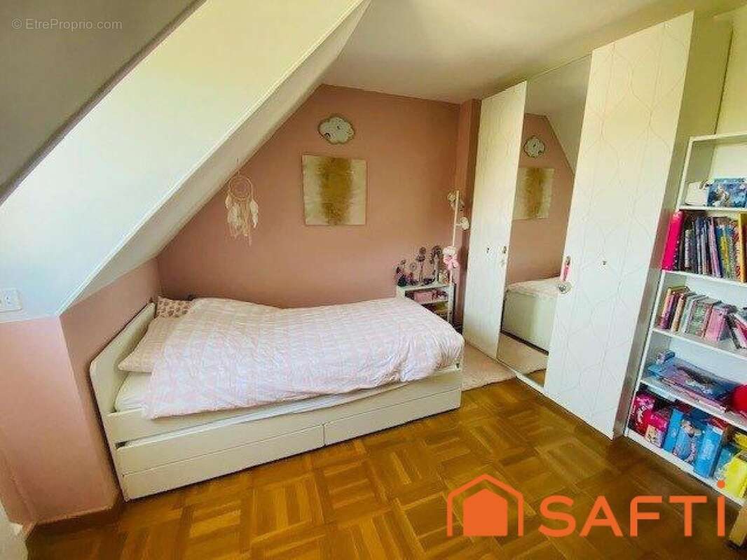 Photo 8 - Maison à VAUJOURS