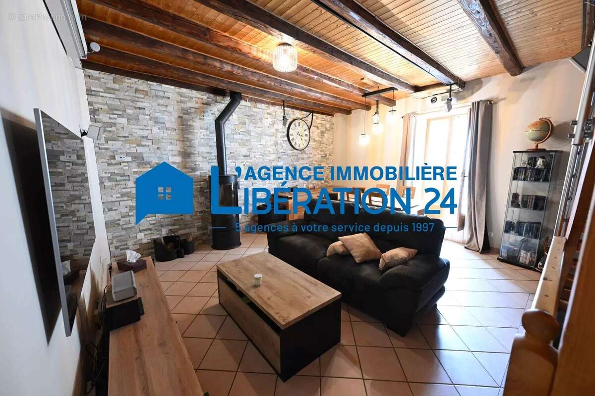 Appartement à SAINT-PAUL-EN-JAREZ