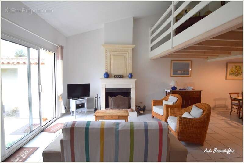 Maison à vendre 5 pièces SAINT MARTIN DE RE (17): Maison familiale lumineuse au calme, proche commerces et plage - photo 2