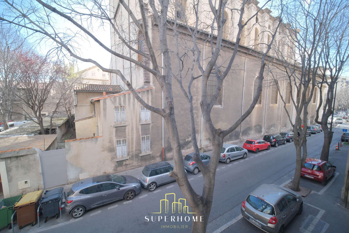 Appartement à MARSEILLE-4E