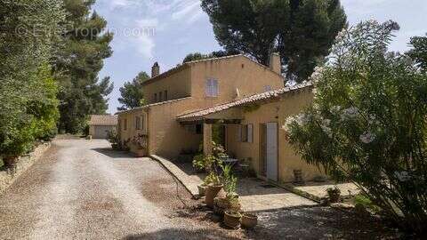 Maison à LA CADIERE-D'AZUR