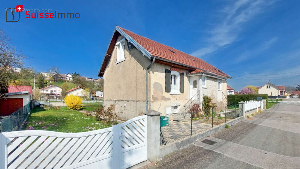Maison à EXINCOURT
