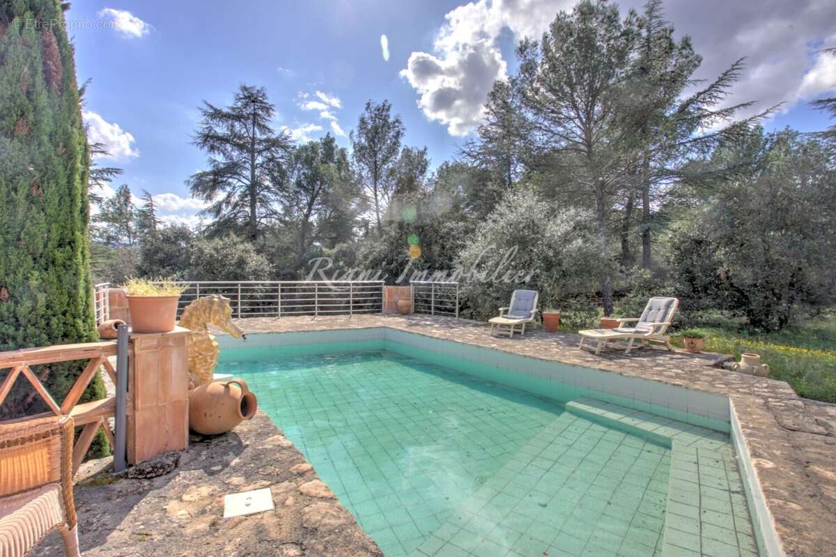 Maison à CABRIERES-D&#039;AVIGNON