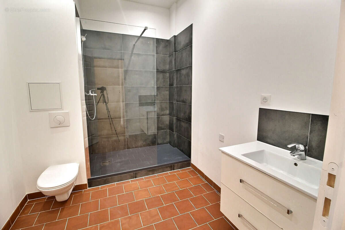 Appartement à MARSEILLE-2E