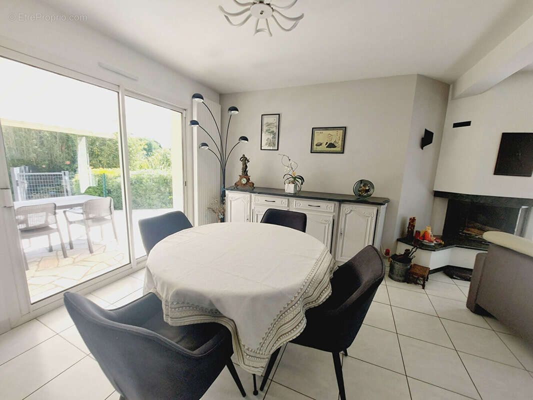 Maison à BETTON