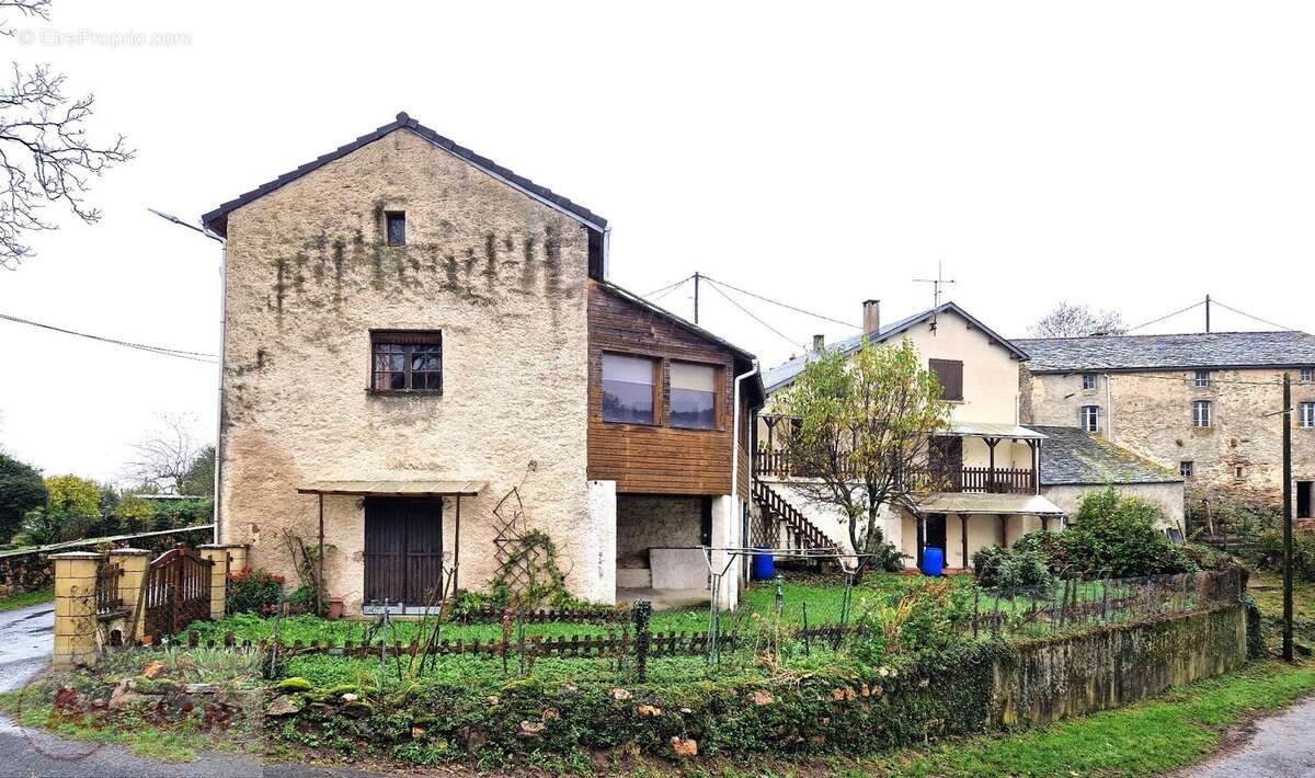 Maison à BRASSAC