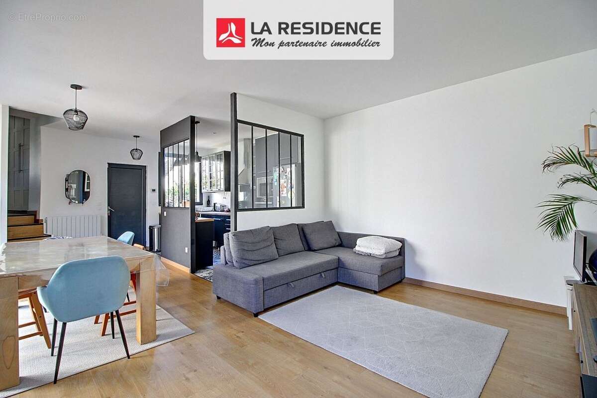 Maison 103 m² à Aigremont  - photo 4