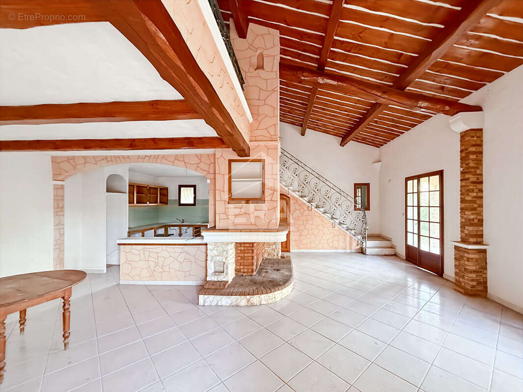 Maison à CABRIES