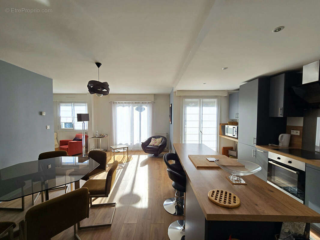 Appartement à REZE