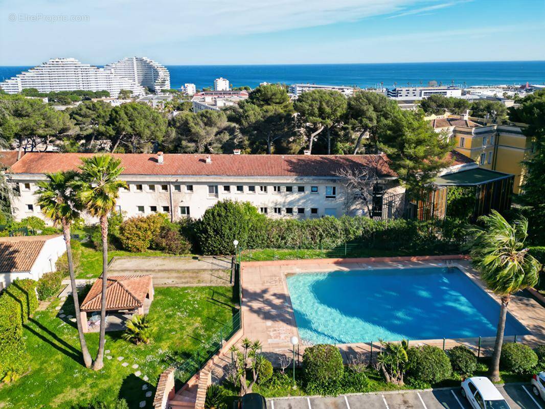 Appartement à VILLENEUVE-LOUBET