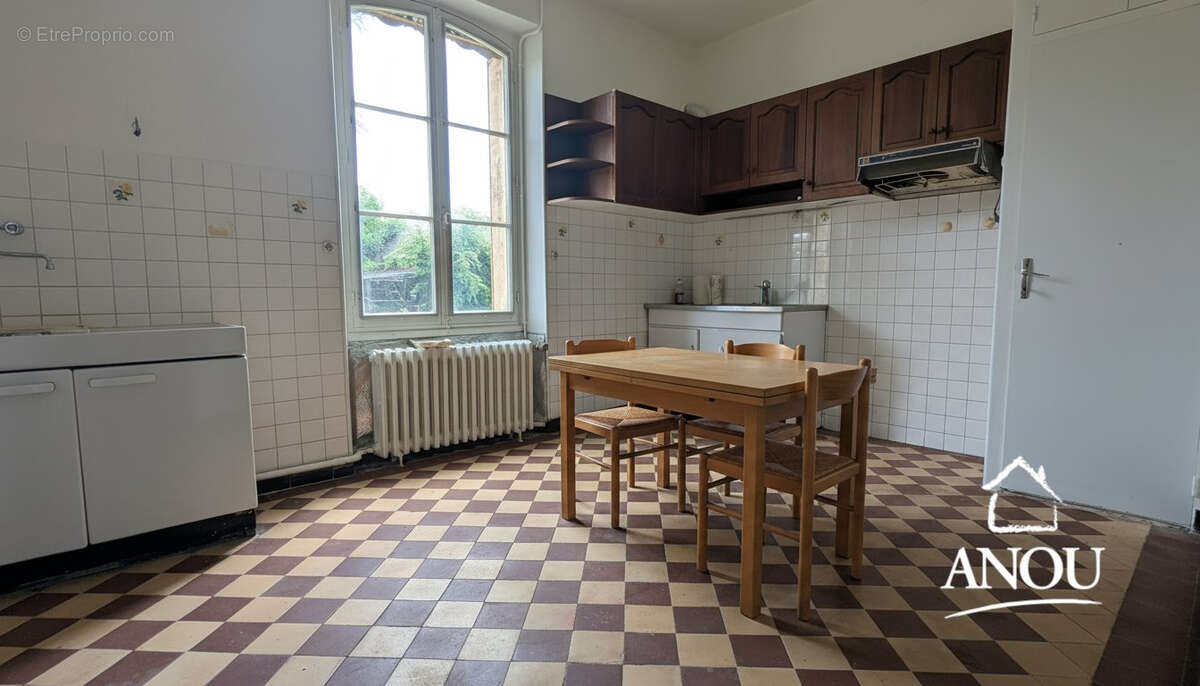 Maison à YEVRES