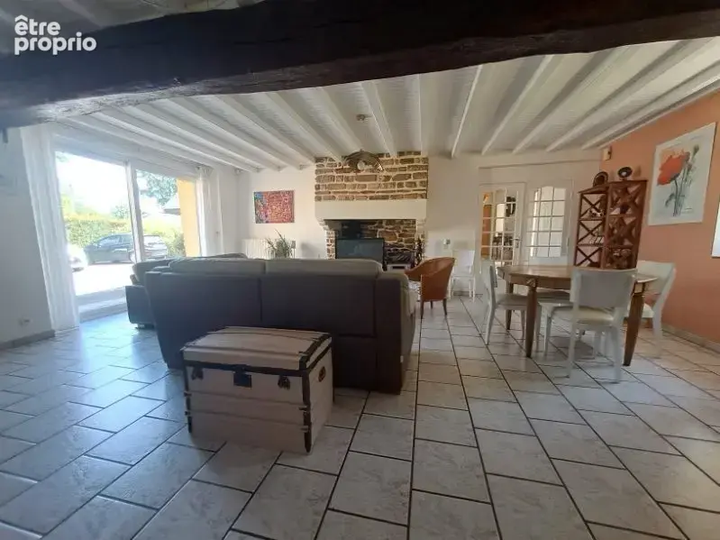 Maison 6 pièces 196 m² à vendre à Guignen (35580) - photo 4