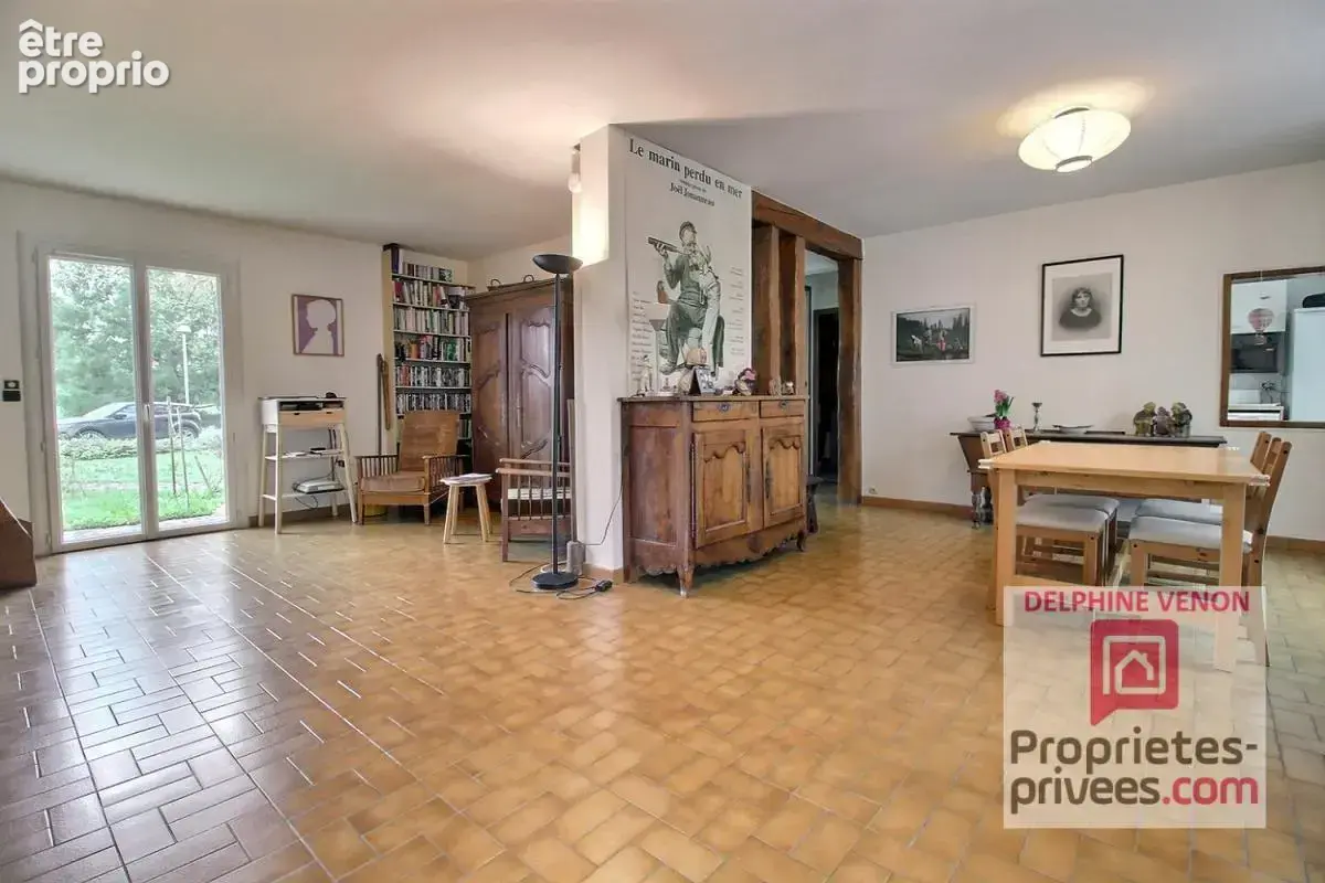 Exclusivité - Maison  familiale de 200 m² à Donnery quartier des grands billons  sur un magnifique terrain  de 5 945 m² - photo 5