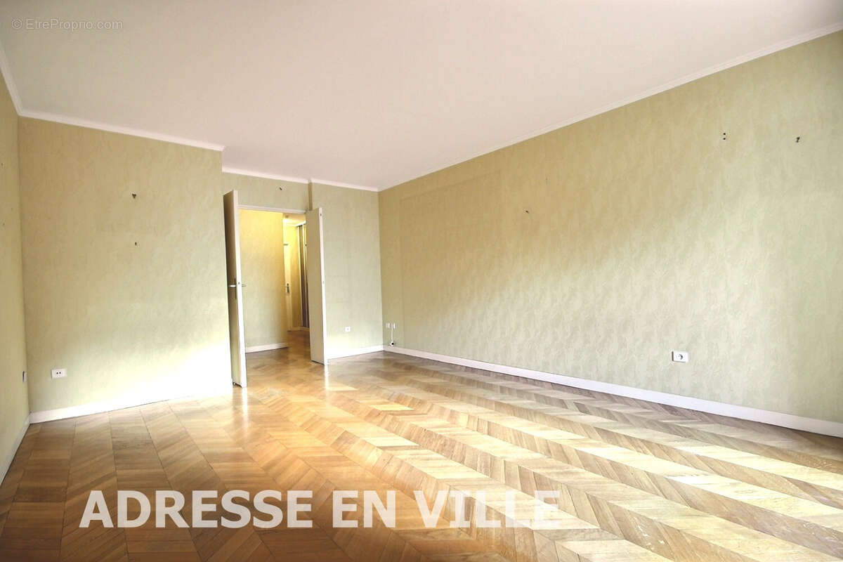 Appartement à LEVALLOIS-PERRET