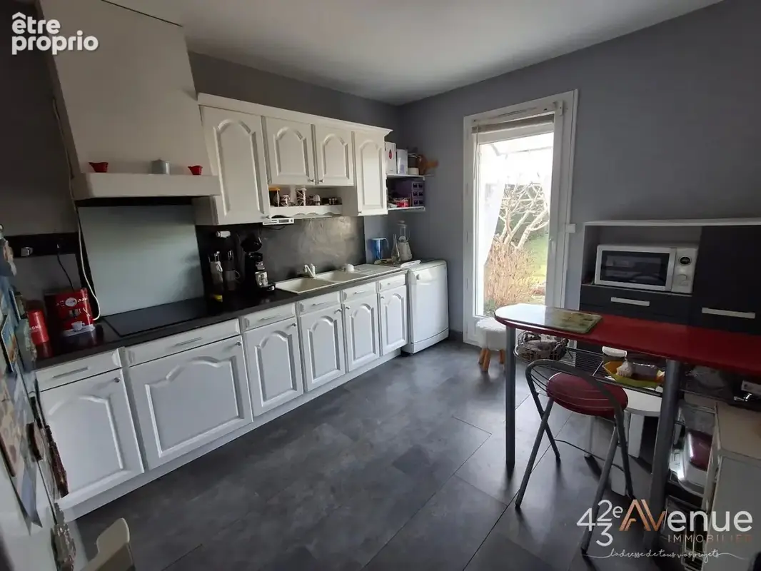 Maison 4 pièces 98 m² à vendre à Bonson (42160) - photo 5