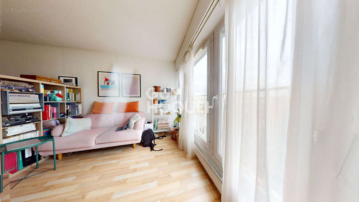 Appartement à PARIS-20E