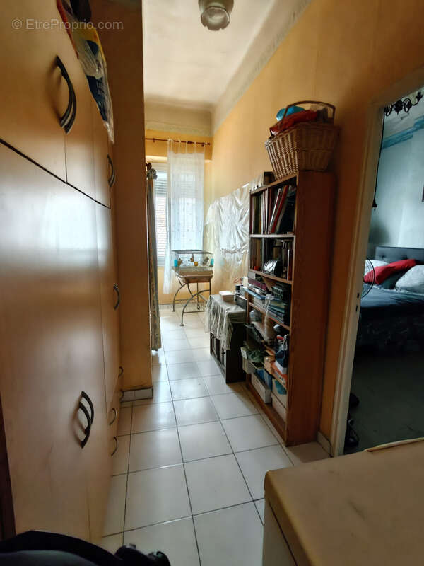 Les Crottes : Immeuble  6 logements - photo 6
