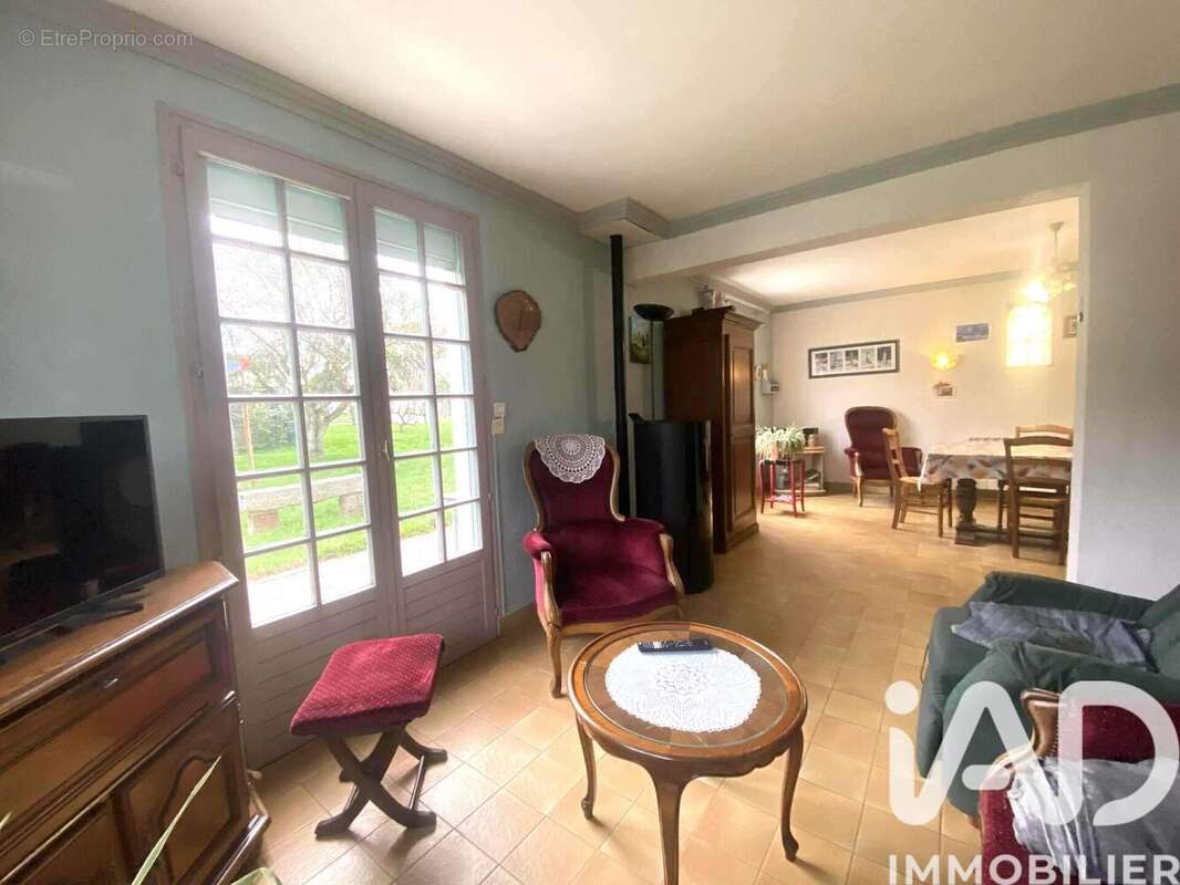 Maison 98 m² à Morieux  - photo 3