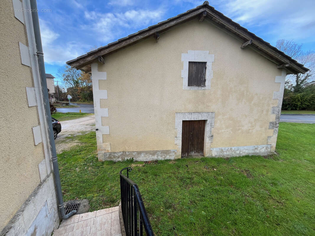 Maison à COURSAC