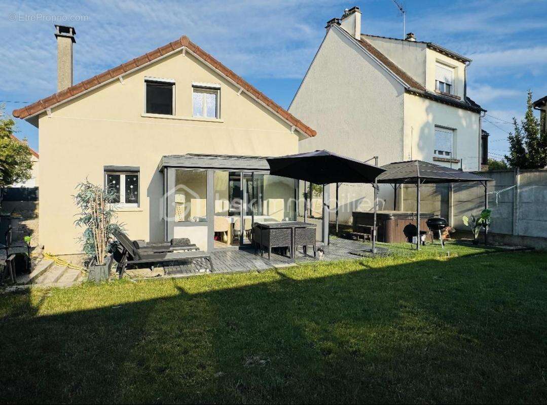 **** Maison coup de coeur ***** - photo 3