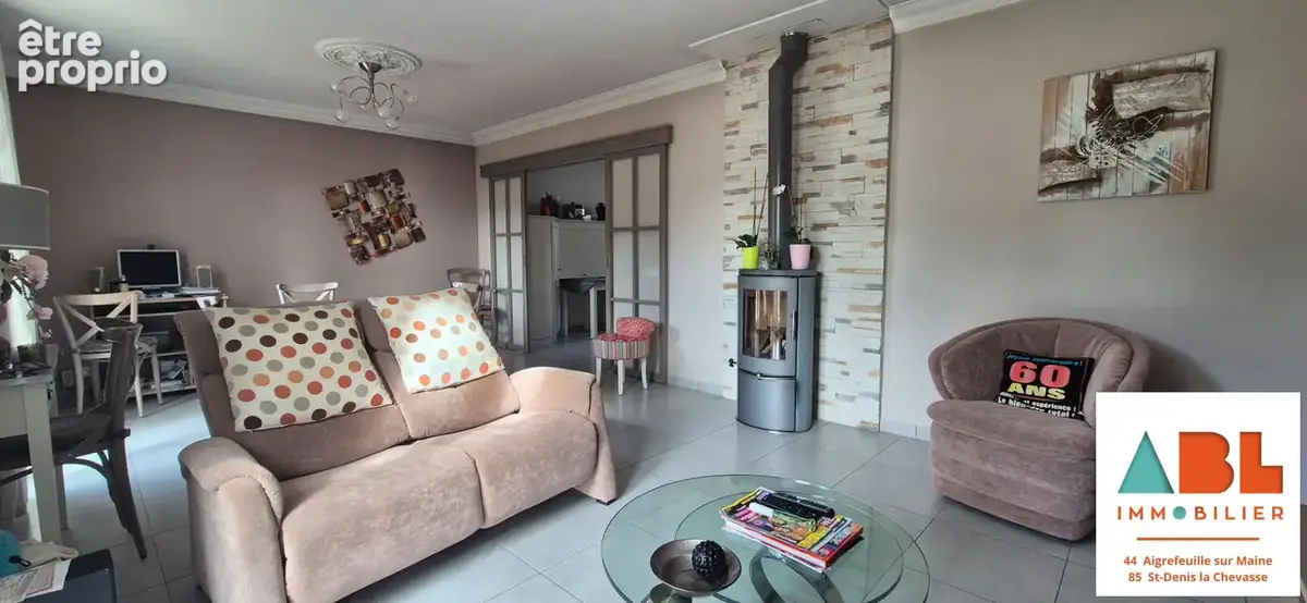 MOUILLERON-LE-CAPTIF ? Maison familiale de 134 m² - Bourg, commerces et écoles à pied - photo 2