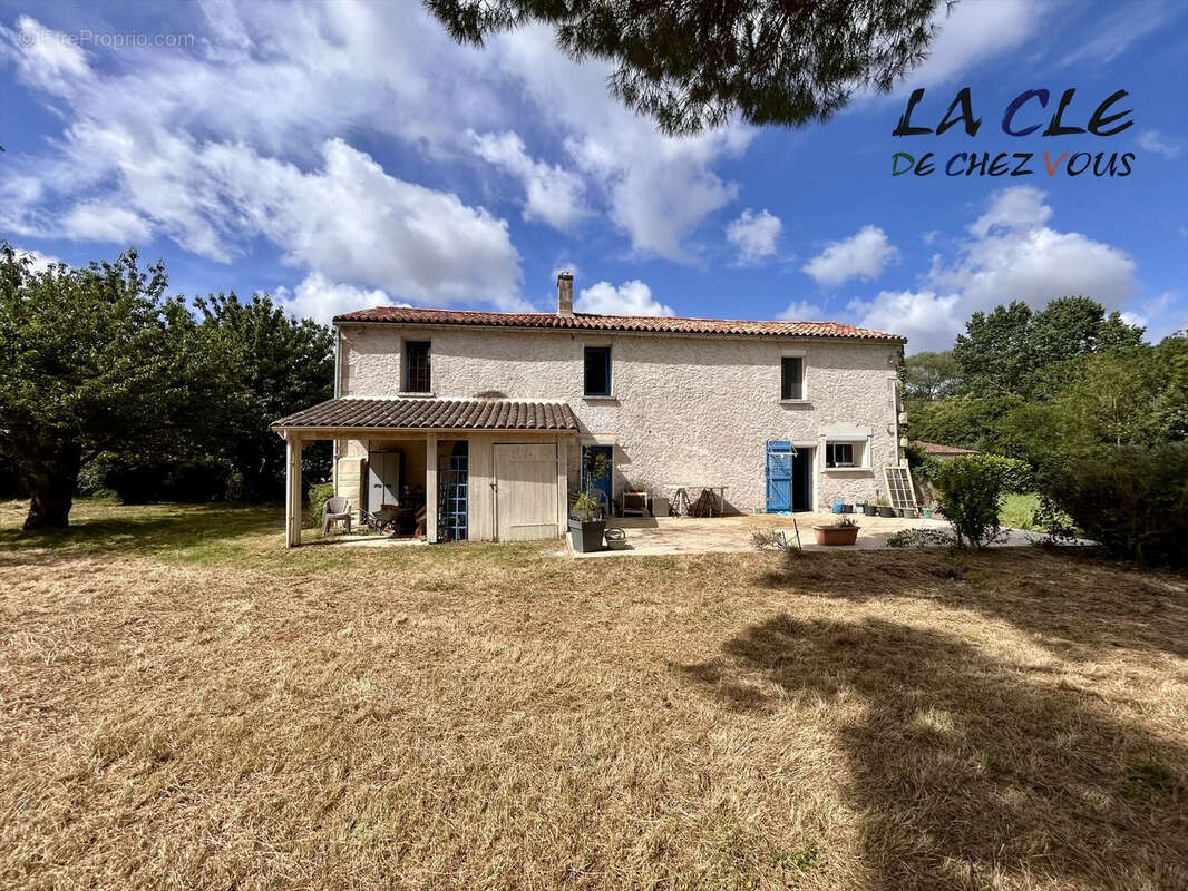 Maison à BENET