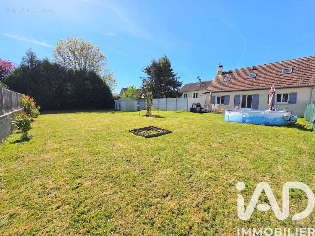 Photo 2 - Maison à MONDONVILLE-SAINT-JEAN