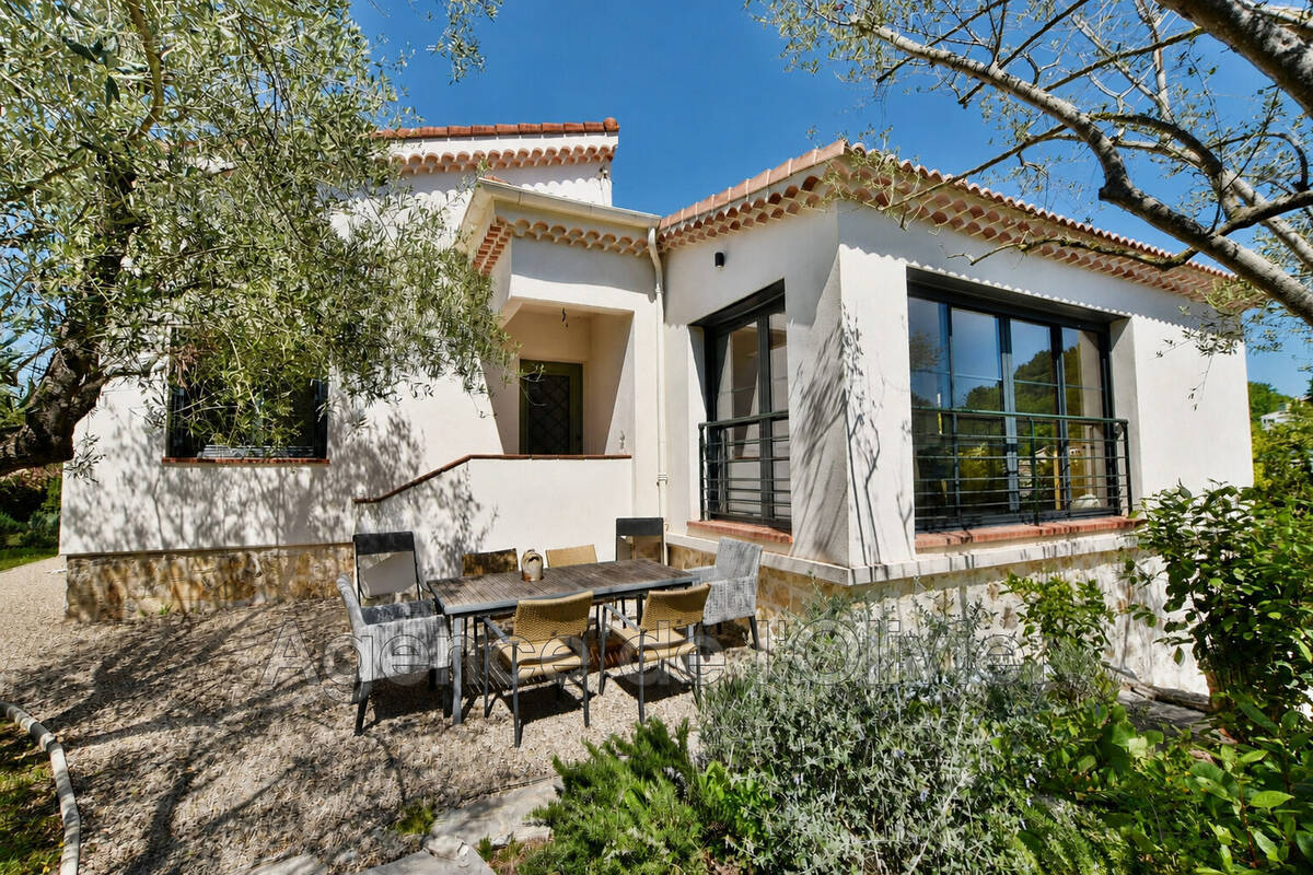 Maison à VALBONNE