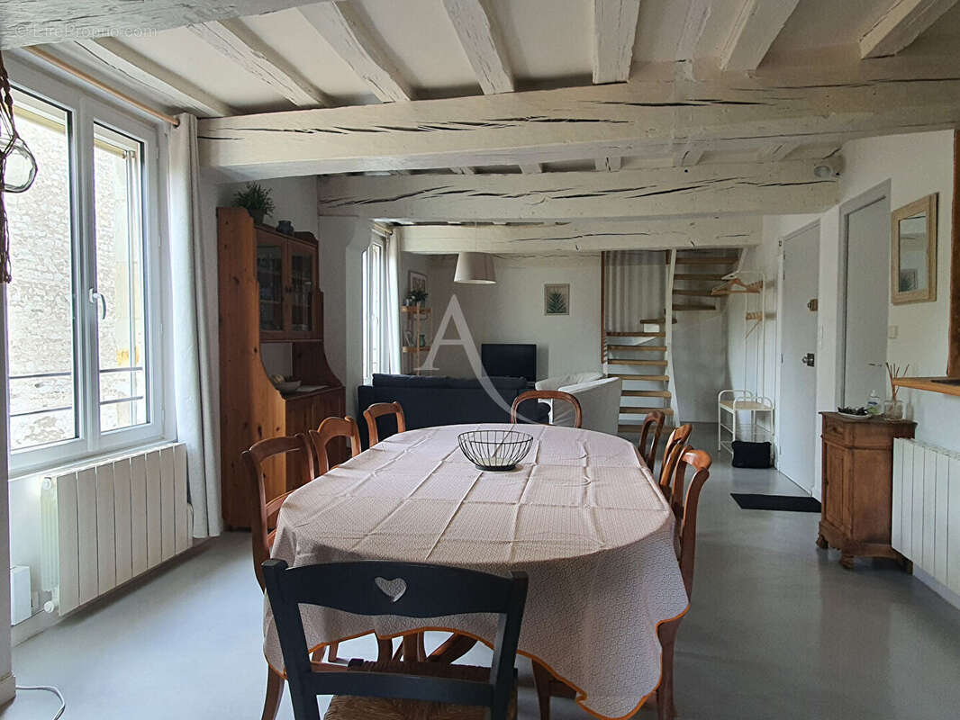 Appartement duplex à vendre à saint aignan sur cher - photo 2
