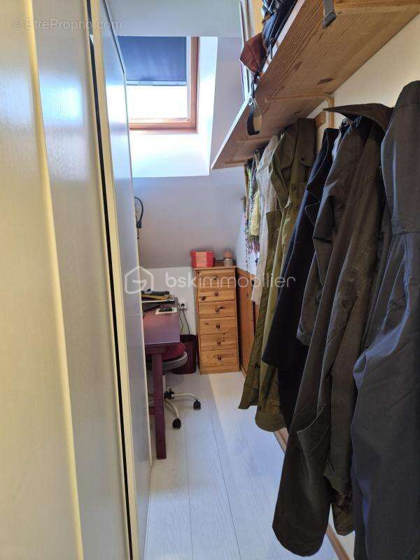 Appartement à COURCOURONNES