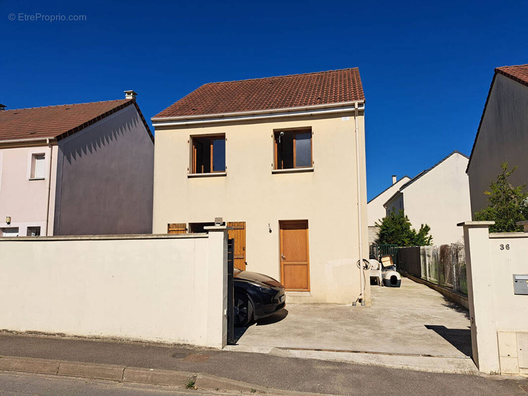 Maison à RIS-ORANGIS