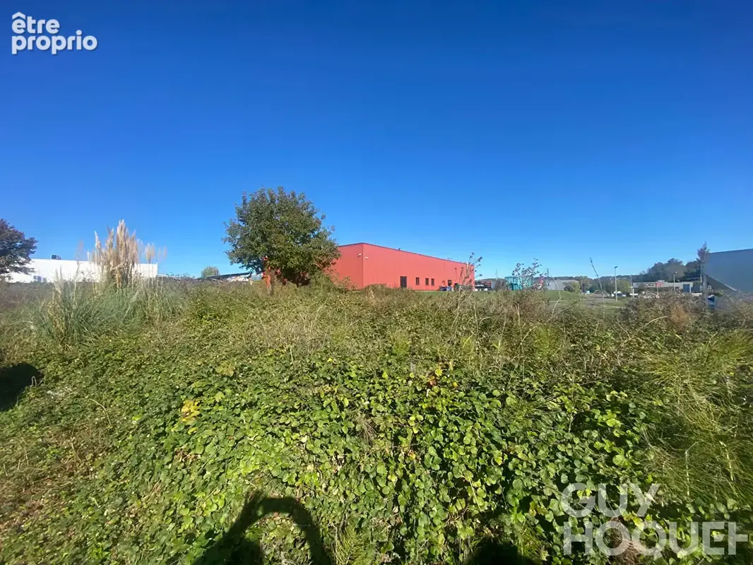 Terrain 2092m² constructible en zone d'activité fort potentiel - photo 4