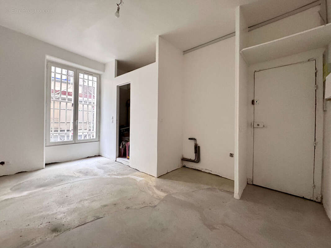 Appartement à PARIS-10E