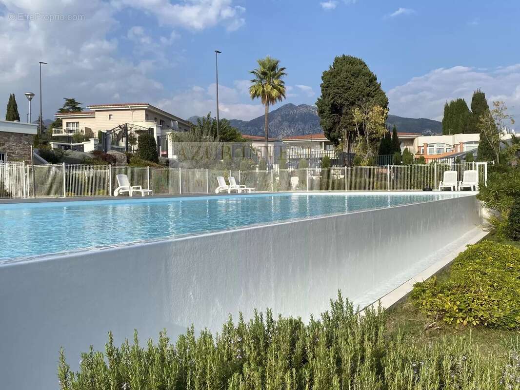 Appartement à ROQUEBRUNE-CAP-MARTIN