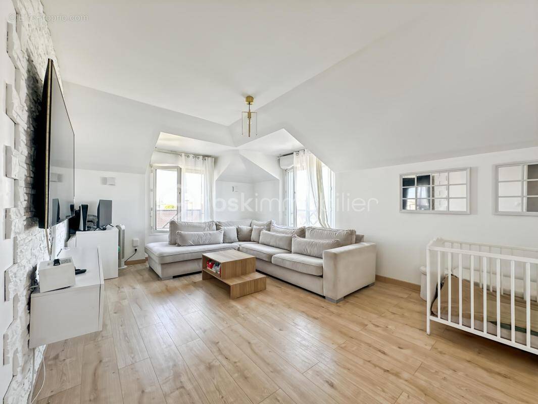 Appartement à CORBEIL-ESSONNES