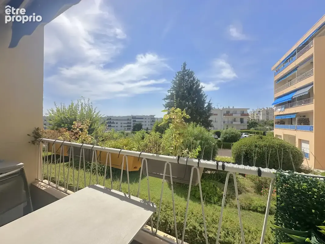 Appartement à LE CANNET