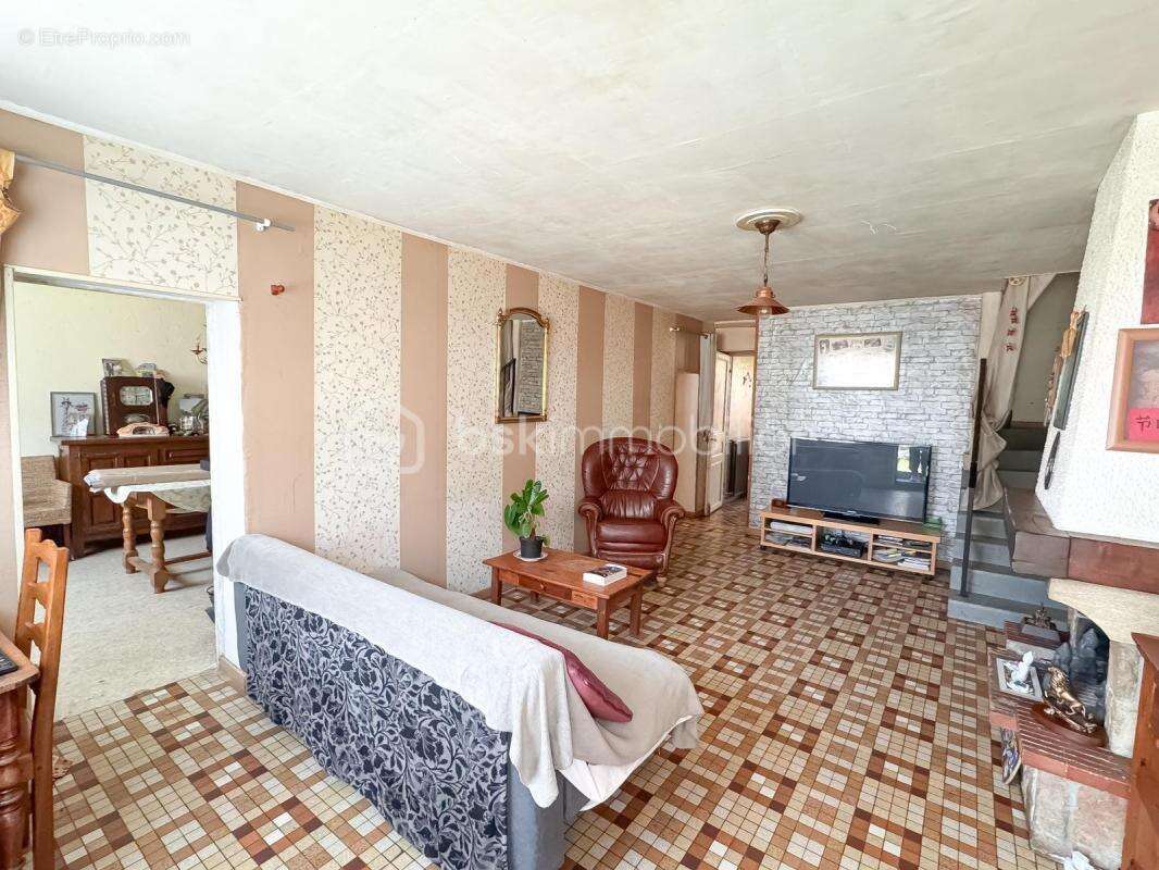 Maison à QUINCY-VOISINS